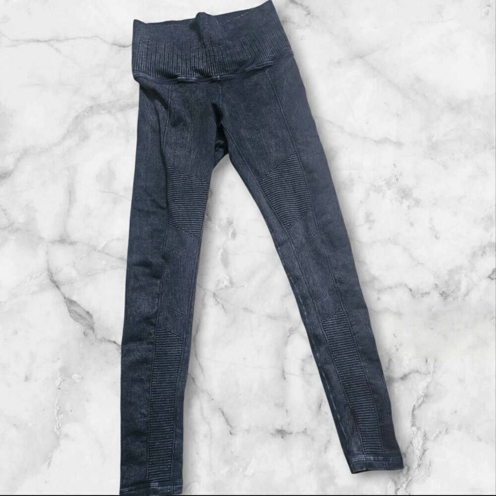 Avacado Active Blue Ribbed Leggings Size Small